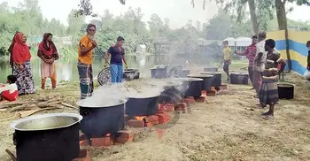 কলেজ ছুটি দিয়ে নৌকা প্রার্থীর সমাবেশ-ভুরিভোজ