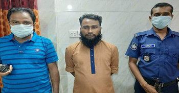 প্রধানমন্ত্রীকে কটূক্তি করে পোস্ট দেয়ায় ইমাম গ্রেফতার