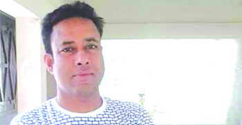 শিক্ষা কর্মকর্তার বিরুদ্ধে প্রশ্ন ফাঁসসহ নানা অভিযোগ