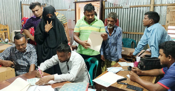 বগুড়ায় গ্রাহকের কোটি টাকা ‘আত্মসাৎ’, এনজিওর এমডি অবরুদ্ধ