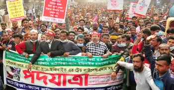 লাইসেন্স না দিলে কঠোর আন্দোলনের হুমকি রিকশাচালকদের