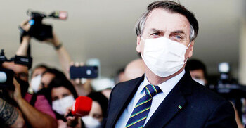 Brazil military chiefs resign in new crisis for Bolsonaro