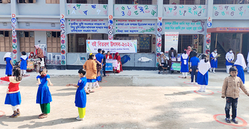 খালি হাতে ফিরে গেলো ৬ষ্ঠ শ্রেণির শিক্ষার্থীরা