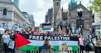 গাজায় ইসরায়েলি হামলার প্রতিবাদে বোস্টনে বিক্ষোভ