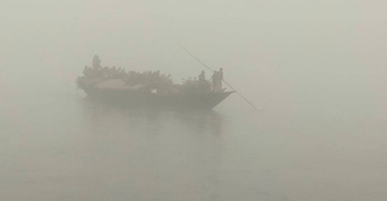 ঘন কুয়াশায় ব্যালটপেপার পৌঁছায়নি মানিকগঞ্জের ৫ কেন্দ্রে