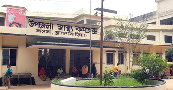 ব্রা‏হ্মণবাড়িয়ায় স্কুলছাত্রীকে দেওয়া হলো পর পর ৩ ডোজ টিকা