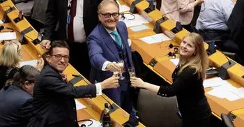 European Parliament overwhelmingly approves Brexit divorce deal