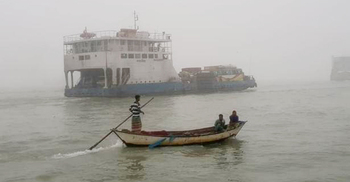 বাংলাবাজার-শিমুলিয়ায় ফেরি চলাচল স্বাভাবিক