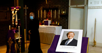 ছুরিকাঘাতে এমপি হত্যাকে ‘সন্ত্রাসী ঘটনা’ বলছে ব্রিটিশ পুলিশ