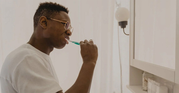 The best way to brush your teeth