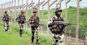 পতাকা বৈঠকে আটক ৪ বিএসএফ সদস্যকে হস্তান্তর