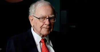 Warren Buffett charity lunch fetches winning bid of $19 mln
