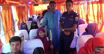 নওগাঁয় চালু হলো ট্যুরিস্ট বাস