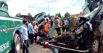 6 killed as bus hits microbus in Tangail