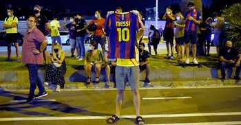 Barcelona fans descend on Camp Nou in Messi exit outrage