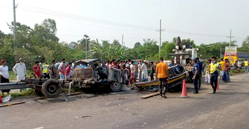 মুন্সিগঞ্জে বাস-পিকআপের সংঘর্ষে ব্যবসায়ী নিহত