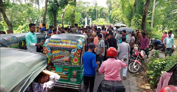 বাসচাপায় শিশুর মৃত্যু, মহাসড়ক অবরোধ