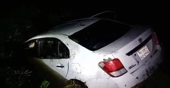 চাঁদপুরে দুর্ঘটনাকবলিত সেই প্রাইভেটকার থেকে ‘মদের বোতল উদ্ধার’