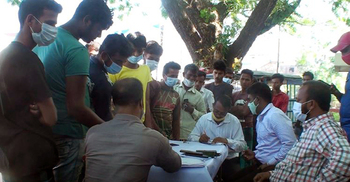 চাঁদপুরে মাস্ক না পরায় ১৪৩ জনকে জরিমানা