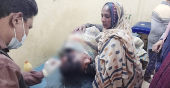 চাঁপাইনবাবগঞ্জে স্কুলের পরিচালনা পর্ষদের সভায় হামলা, আহত ৭