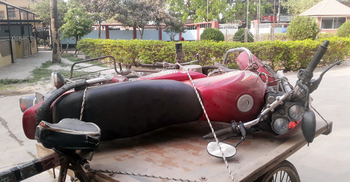 ট্রাক্টরের পেছনের অংশ খুলে পড়ে মোটরসাইকেল চালকের মৃত্যু