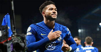 Chelsea reach Champions League knockout stages
