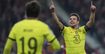 Chelsea reach Champions League last eight