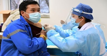 China has given 270.41 mln vaccine doses of May 1