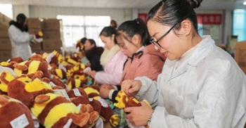 China's economy grows 18.3% in post-Covid comebakc