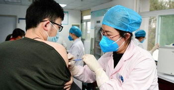 China arrests leader of fake vaccine scam