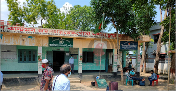 দর্শনা চেকপোস্ট দিয়ে ফিরলেন আরও ১৪ বাংলাদেশি