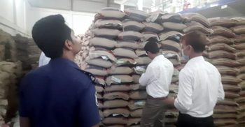 ভারতীয় ব্র্যান্ড নকল করে চাল বাজারজাত, জরিমানা সোয়া লাখ টাকা