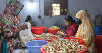 পিতলের চুড়িতে মাসে আয় কোটি টাকা