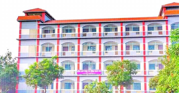 কলেজছাত্রীকে যৌন হয়রানির অভিযোগ শিক্ষকের বিরুদ্ধে