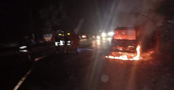 কুমিল্লায় মহাসড়কে গাড়িতে হঠাৎ আগুন