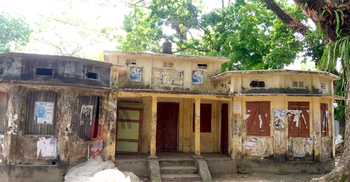 স্বাস্থ্যকেন্দ্রে তালা, চিকিৎসাবঞ্চিত ১৫ গ্রামের মানুষ