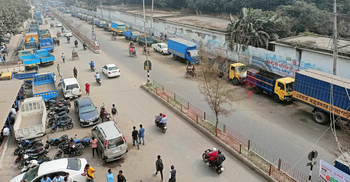 আনিসুল হক সড়ক ফের ট্রাক-লেগুনার দখলে, নীরব ডিএনসিসি