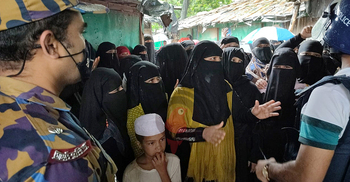 মর্যাদাহানির দাবি তুলে পুরোনো রোহিঙ্গাদের বিক্ষোভ, পুলিশসহ আহত ১৫