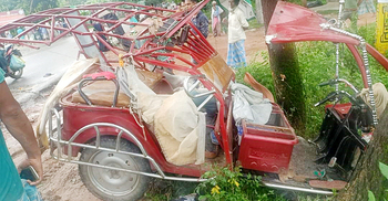 কক্সবাজারে মিনিবাস-অটোরিকশা সংঘর্ষে ২ যুবক নিহত