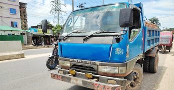 ভিক্ষা করতে বেরিয়ে ট্রাকচাপায় প্রাণ গেল নারীর
