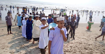 সৈকত ও আশপাশ থেকে ৪ শতাধিক রোহিঙ্গা আটক