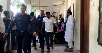 কক্সবাজারে সাজাপ্রাপ্ত আরও ৩৬ ইয়াবা কারবারির আত্মসমর্পণ