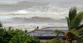 কক্সবাজার সমুদ্রবন্দরকে ৪ নম্বর হুঁশিয়ারি সংকেত