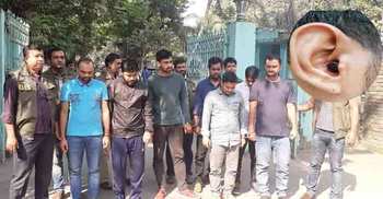 অ্যাপসে প্রশ্নফাঁস, উত্তর আসতো ক্ষুদ্র ইয়ারপিসে