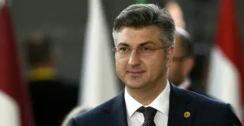 Croatia PM sacks health minister