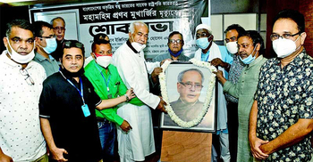 ‘৭৫ পরবর্তীতে বঙ্গবন্ধুর দুই কন্যার অভিভাবক ছিলেন প্রণব মুখার্জি’