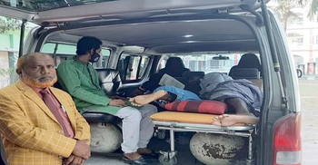 অ্যাম্বুলেন্সে বসে পরীক্ষা দিলেন শাকিল