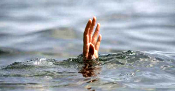 খেলতে বের হয়ে পুকুরে ডুবে প্রাণ গেল ভাইবোনের