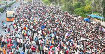 Covid-19 cases in India cross 1,000 mark; thousands on streets