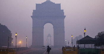 Delhi smog: Schools and colleges shut as pollution worsens
